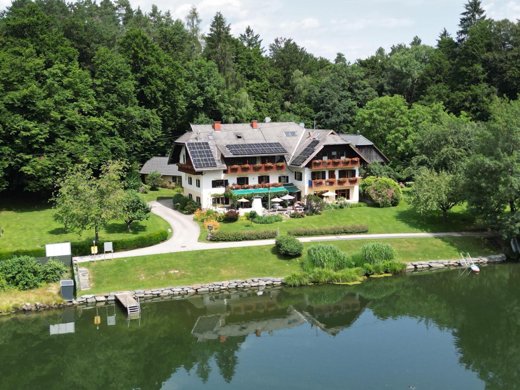 Landgasthof Trattnig Schiefling am See Exterior foto